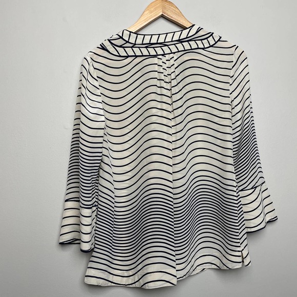Tory Burch Silk Iriana Pretty Stripped Blouse V-Neck 3/4 Sleeve Blue Cream 6 - Picture 2 of 8